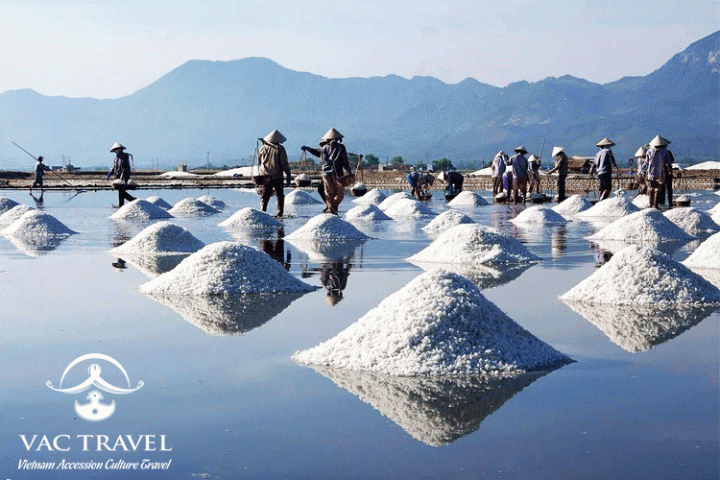  Hon Khoi Salt Field - Doc Let Beach 01 Day