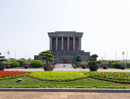 Ho Chi Minh Mausoleum - Place To Visit In Hanoi